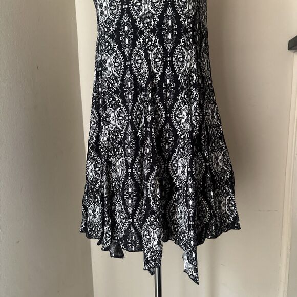 LILY ROSE BLACK IVORY FLORAL SPAGHETTI STAP FLUTED HEMLINE DRESS SIZE XL EUCXL - Picture 4 of 10